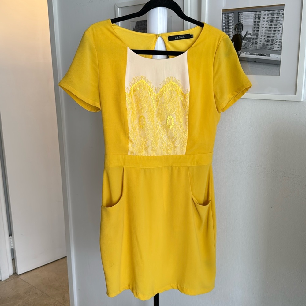 Ark & Co Yellow and Cream mini dress size M